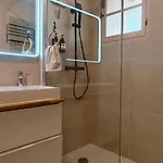 Apartment New 250m With Pool & Terrace *